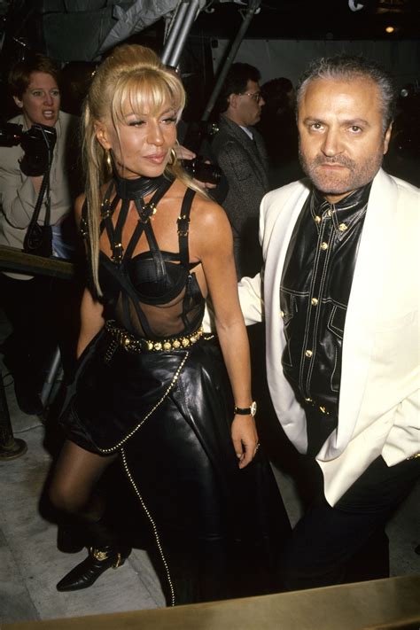 donatella versace 1992 abito gianni|donatella versace murder.